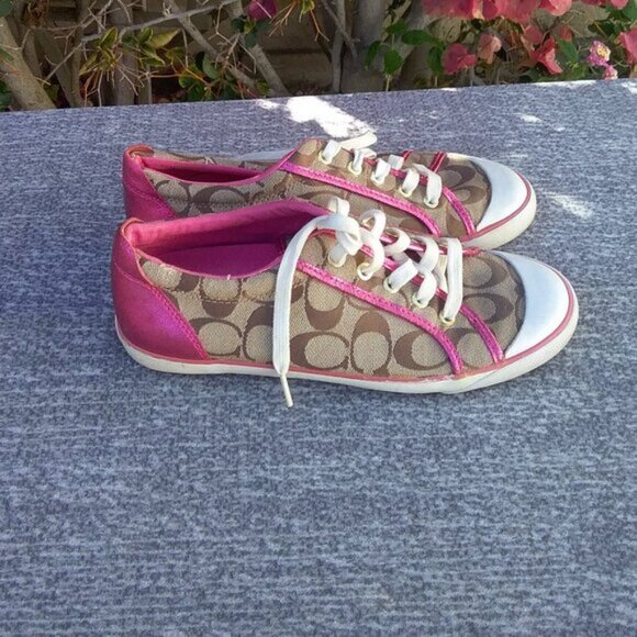 Coach Sneakers Signature Women's Size 9B Fabric Upper with Pink Trim Low Cut - Picture 2 of 11